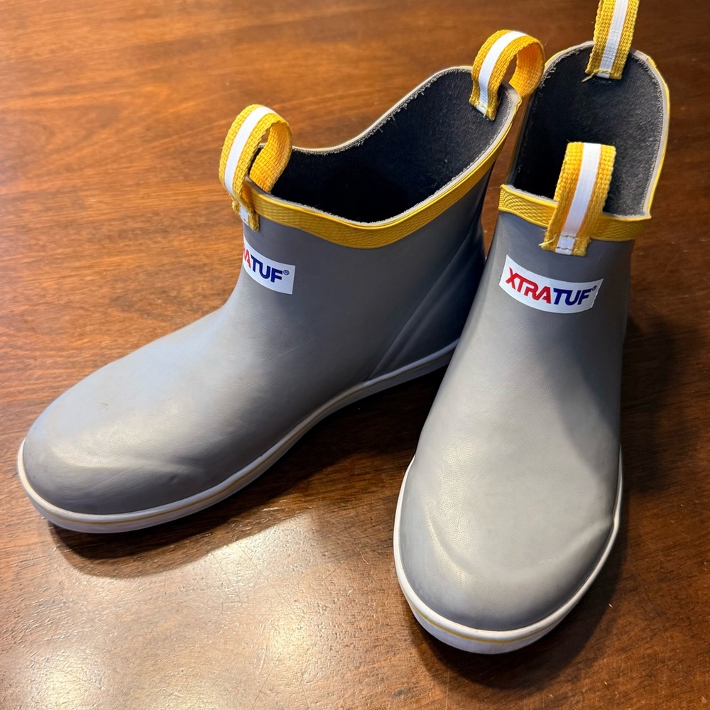 XTRATUF Kids' Gray Rain Boots with Yellow Trim